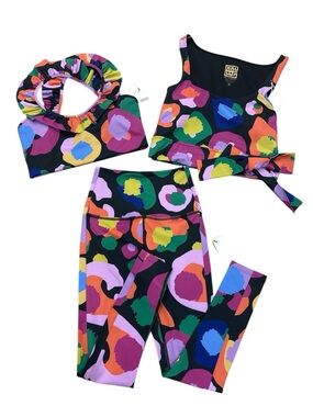 Emily McCarthy Sport Spot Cheetah Colorful Sports Bra Leggings Bundle 3 Pieces S